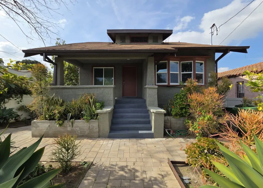 property for rent #1