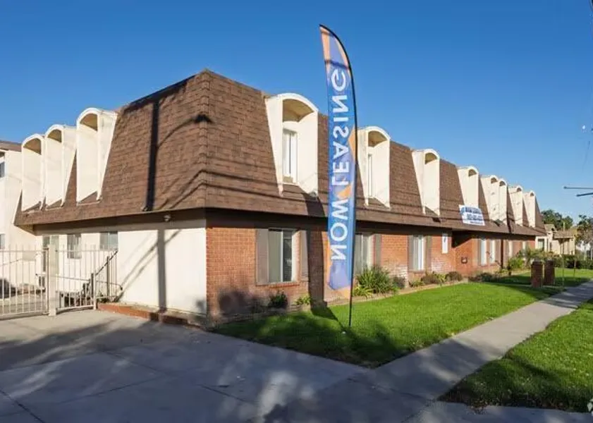 property for rent #1