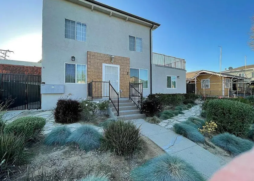 property for rent #1