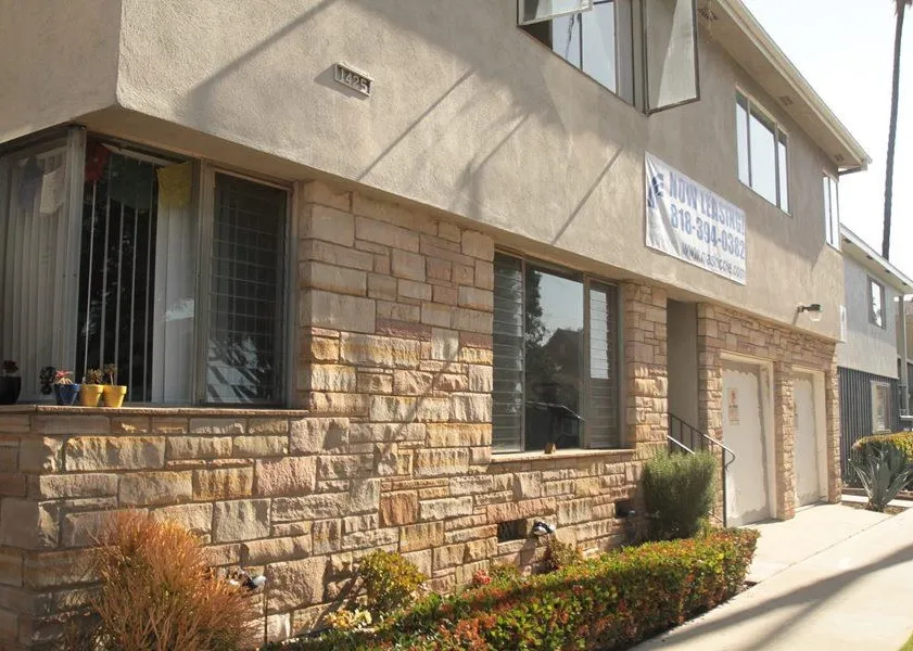 property for rent #1