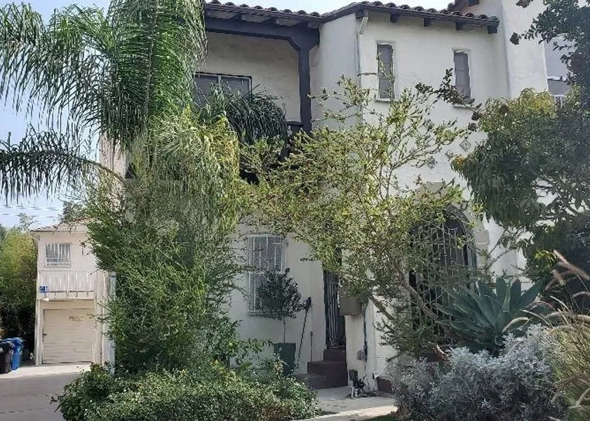 property for rent #1