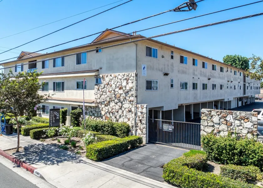 property for rent #1