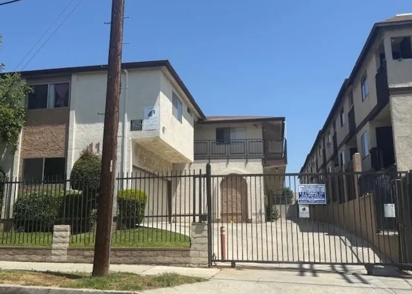 property for rent #1