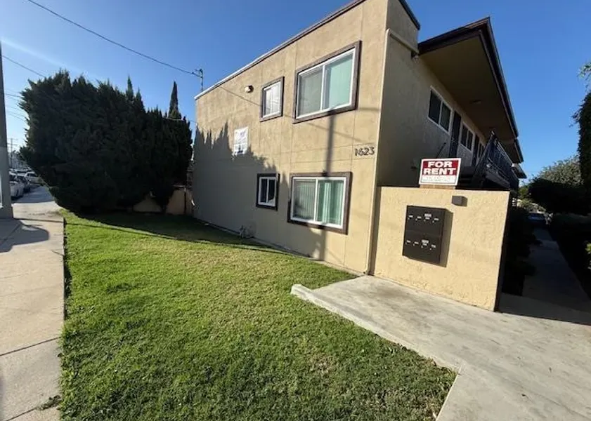 property for rent #1