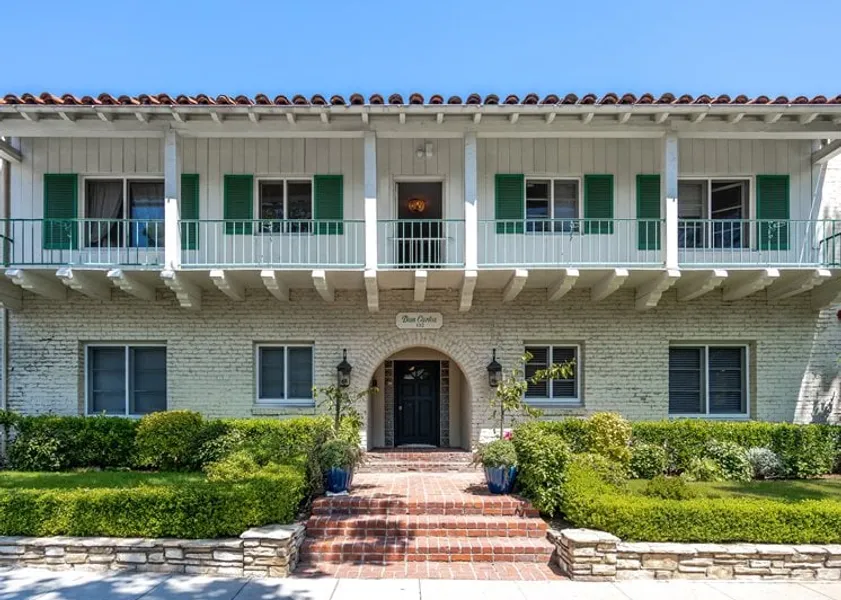 property for rent #1