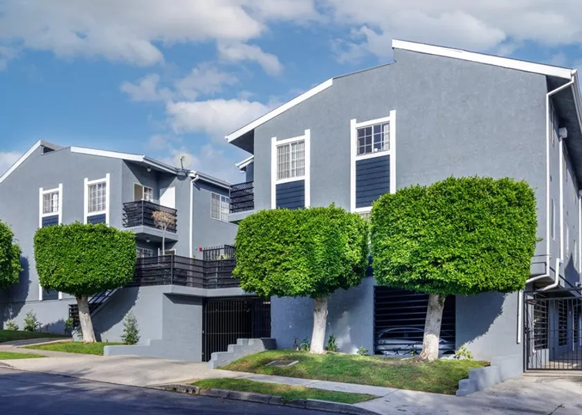 property for rent #1