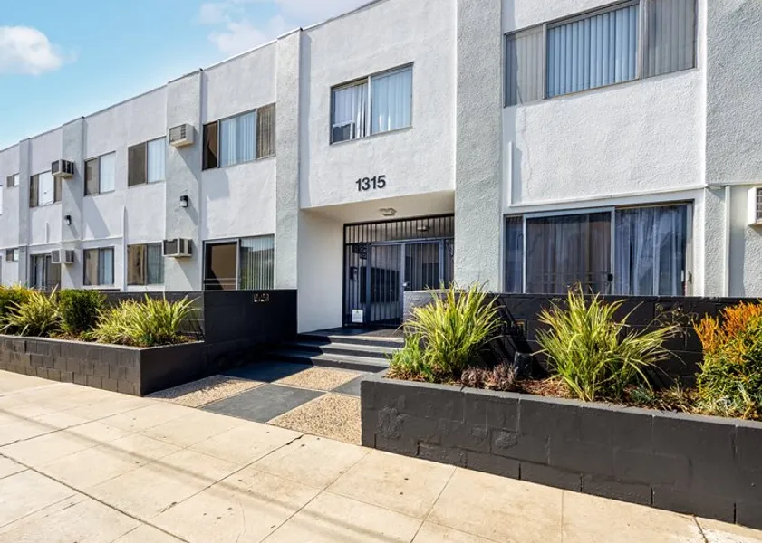 property for rent #1