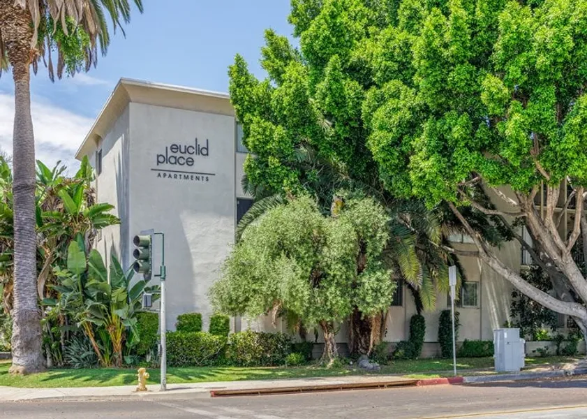 property for rent #1