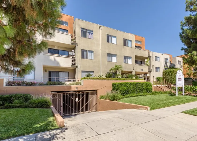 property for rent #1