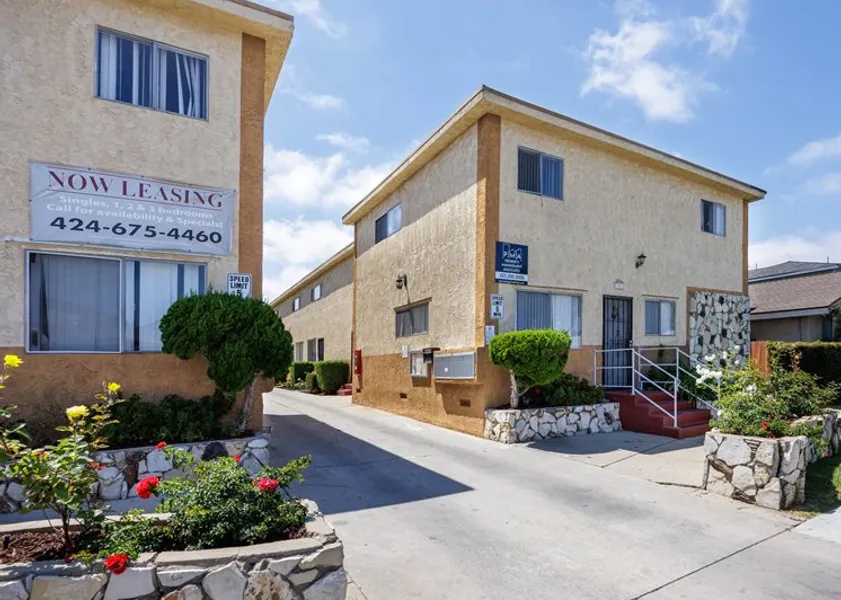 property for rent #1