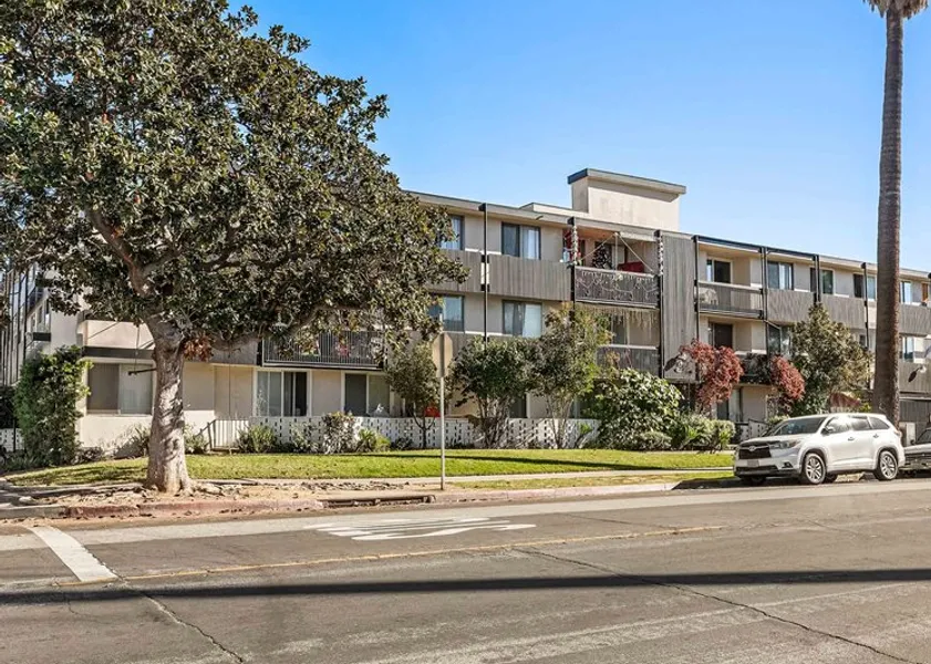 property for rent #1