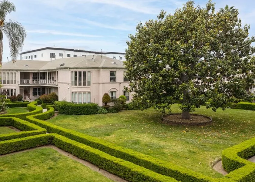 property for rent #1