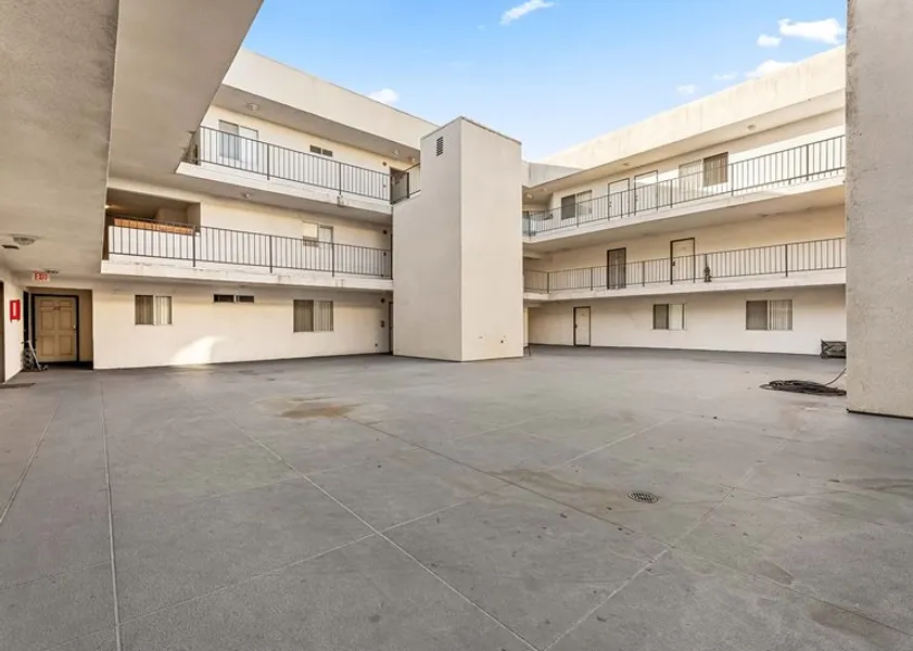 property for rent #1