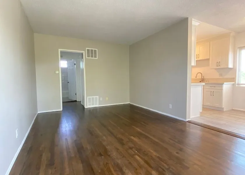 property for rent #1