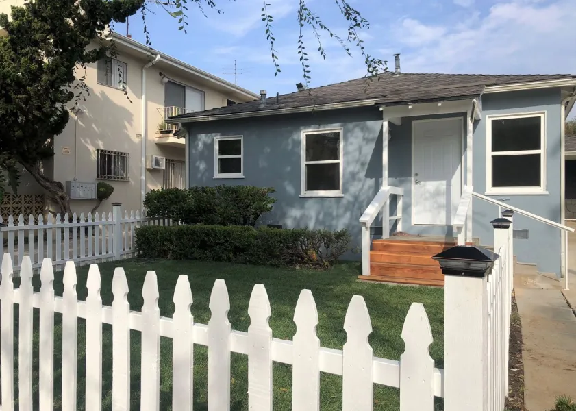 property for rent #1