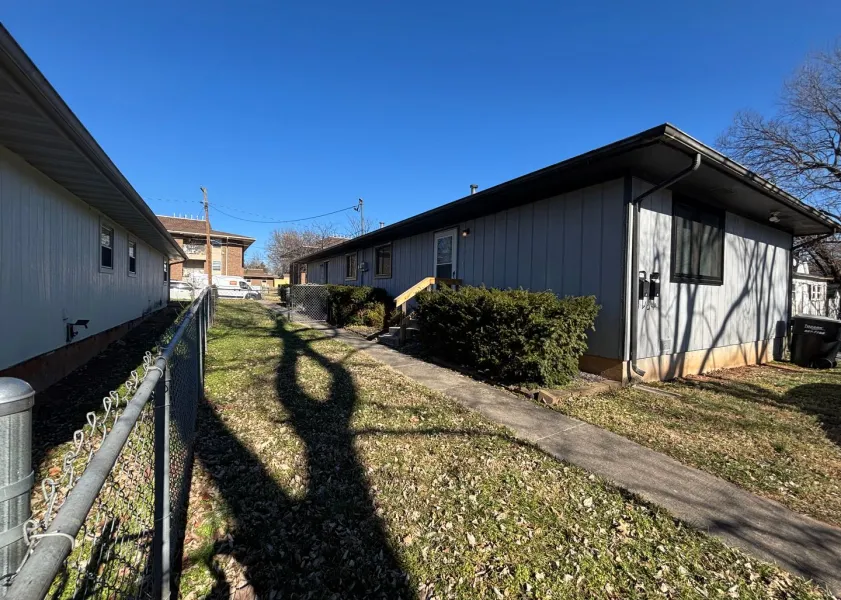 property for rent #1