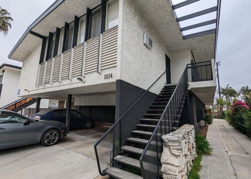 property for rent #1