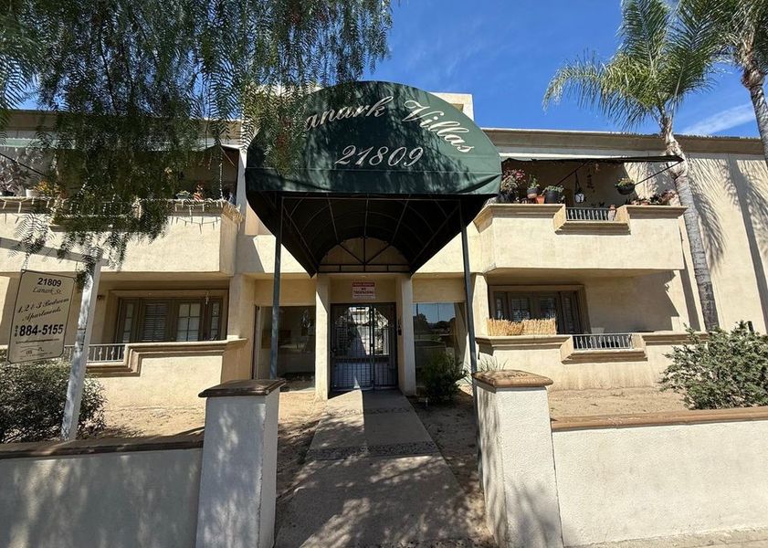 property for rent #1