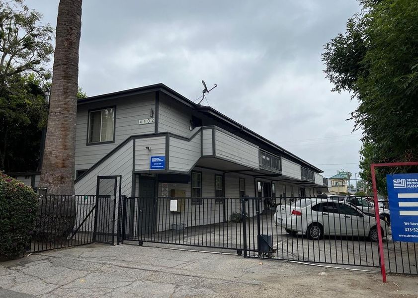 property for rent #1