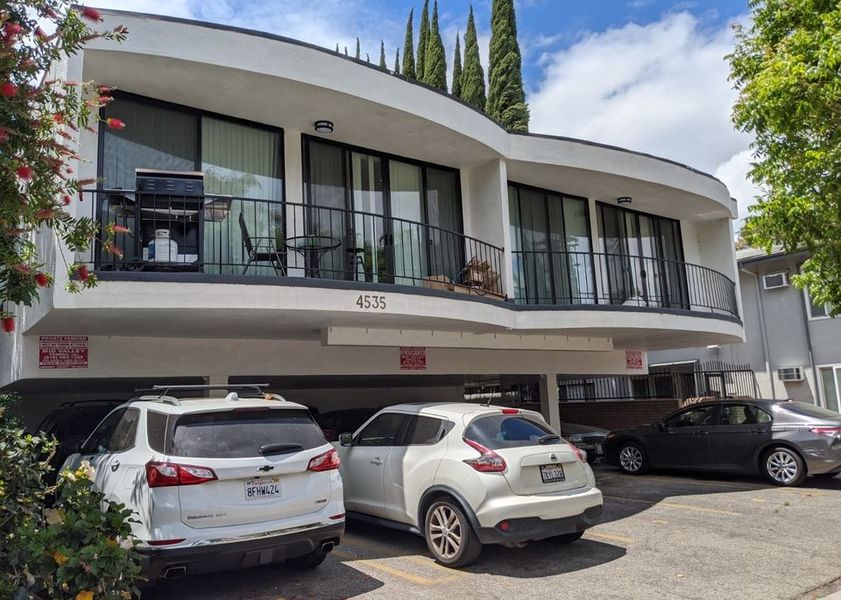 property for rent #1