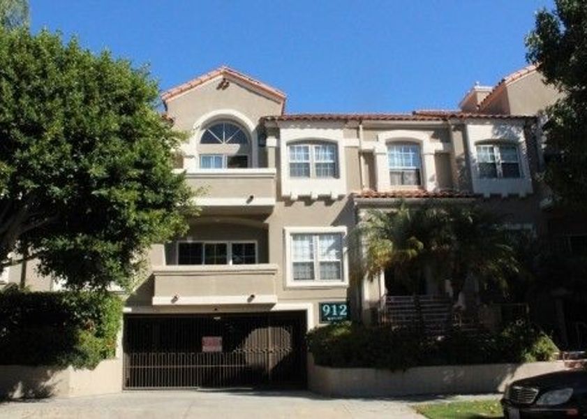 property for rent #1