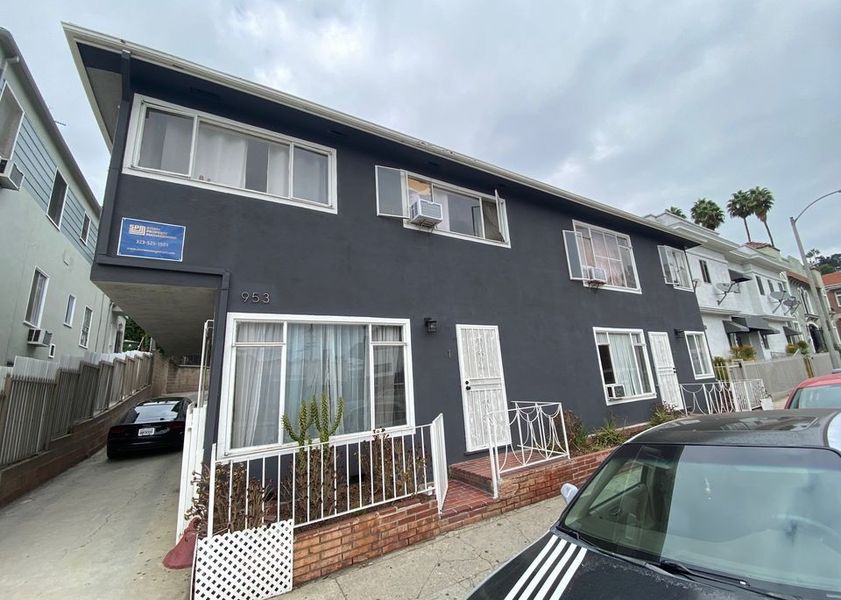 property for rent #1