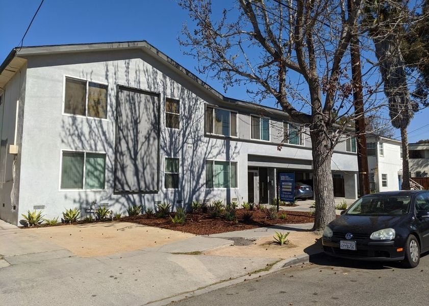 property for rent #1