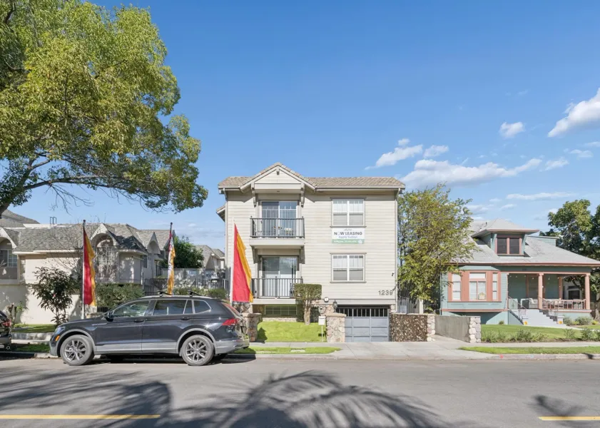 property for rent #1