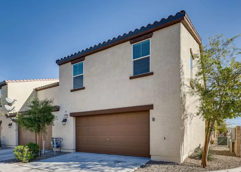 property for rent #1