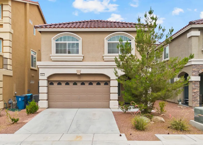 property for rent #1