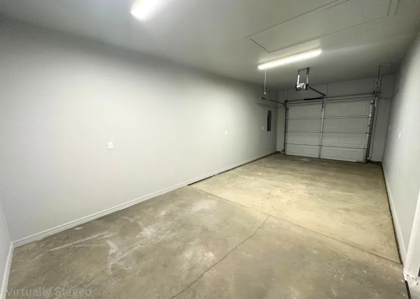 2bdr 1bth Storage Space Throughout