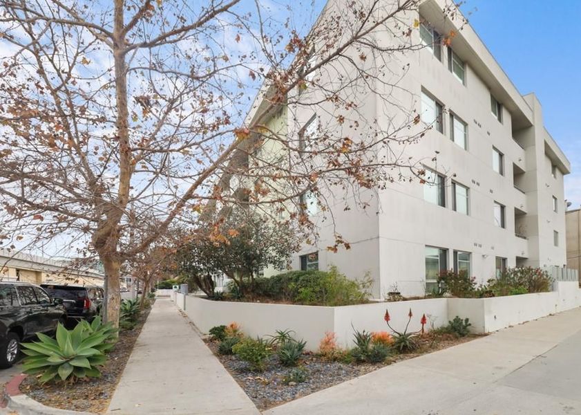 property for rent #1