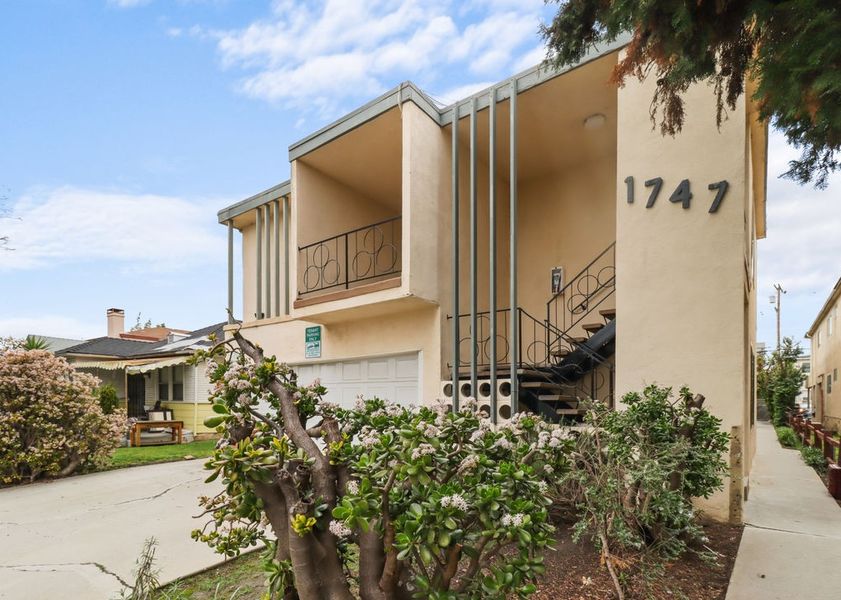 property for rent #1