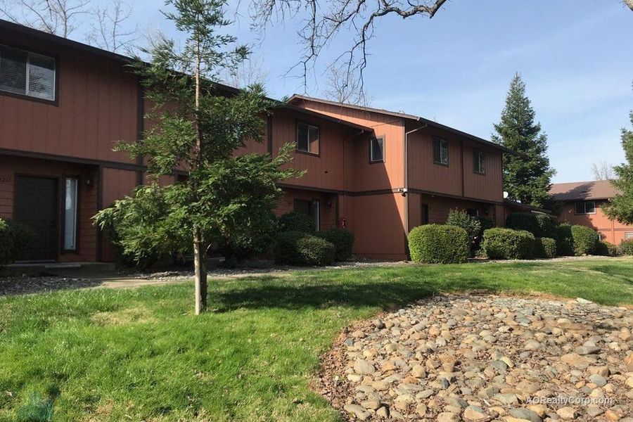 property for rent #1