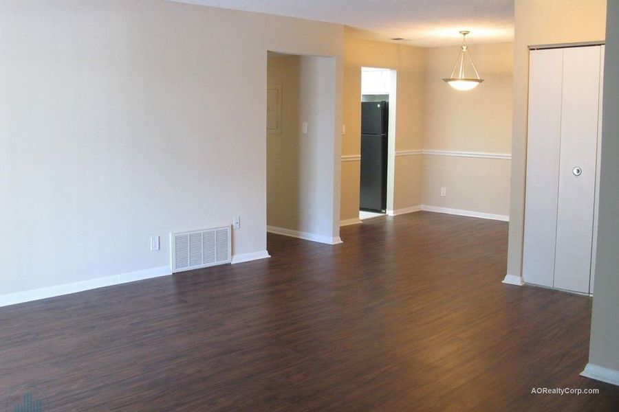 property for rent #5