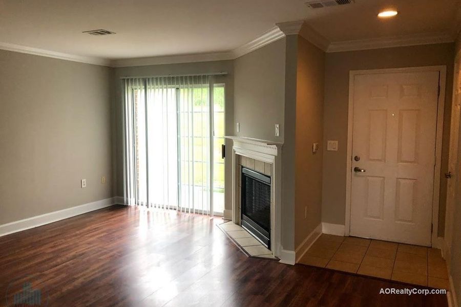 property for rent #4