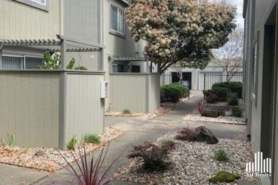 property for rent #2