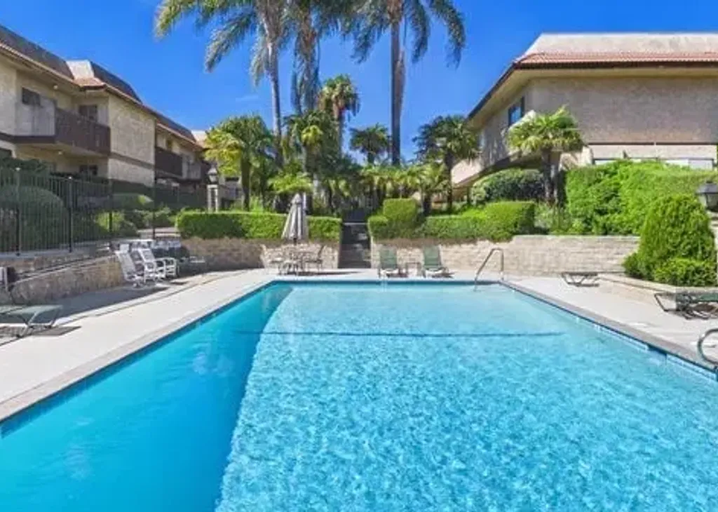 property for rent #1