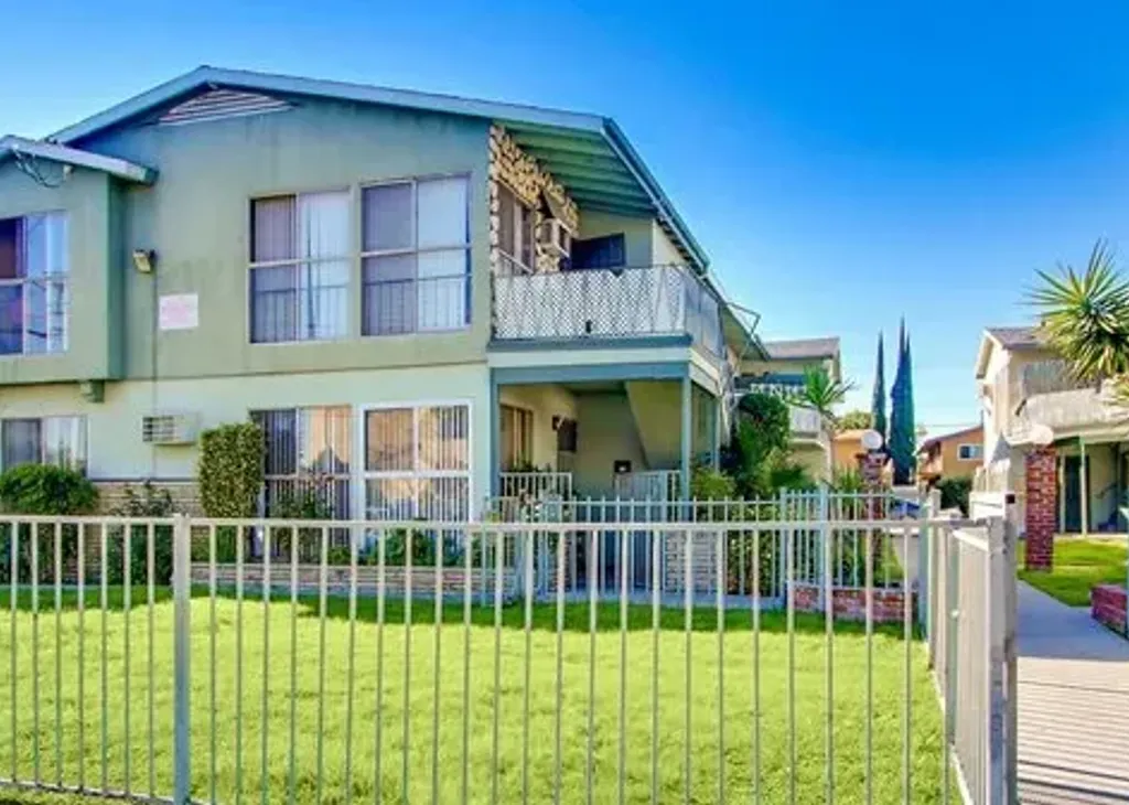 property for rent #1