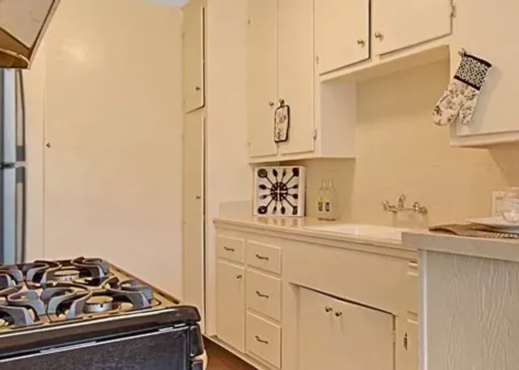 property for rent #1