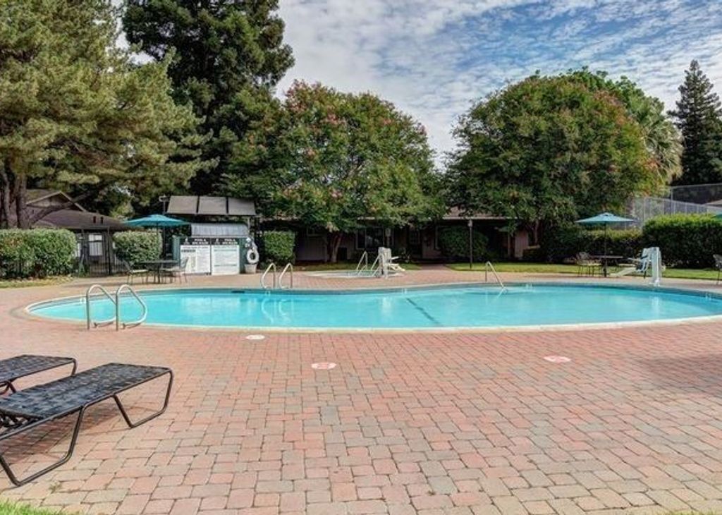 property for rent #4