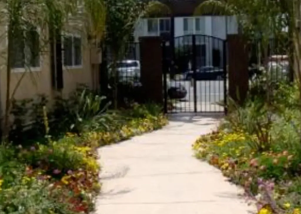 property for rent #1