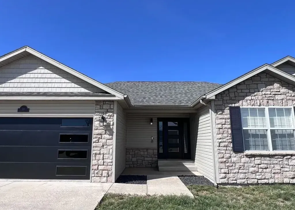 property for rent #1