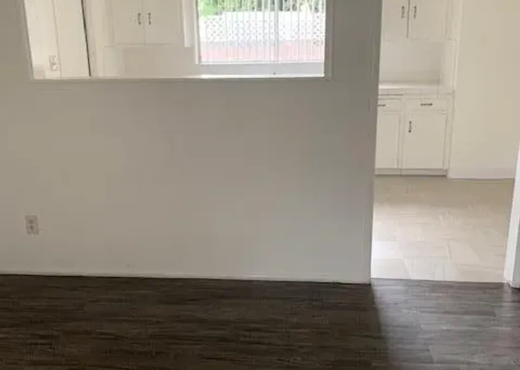 property for rent #1