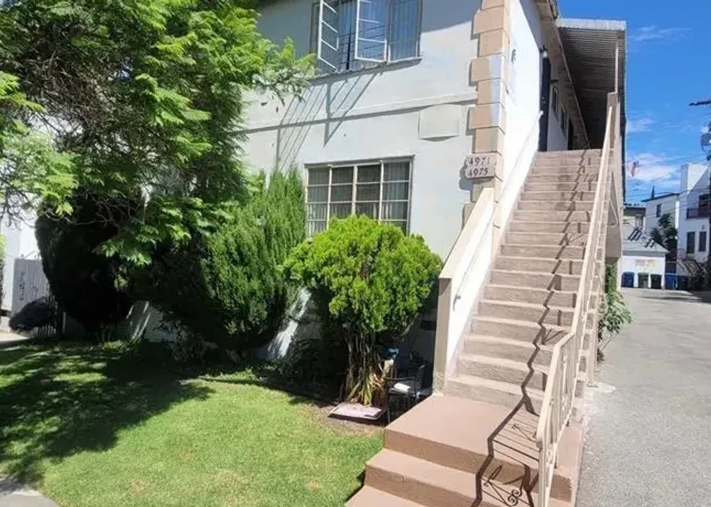 property for rent #1