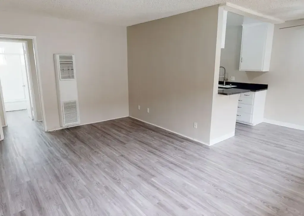 property for rent #1