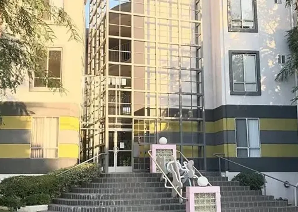 property for rent #1