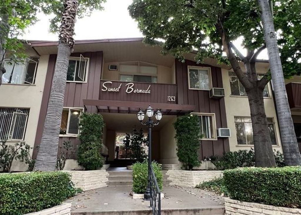 property for rent #1