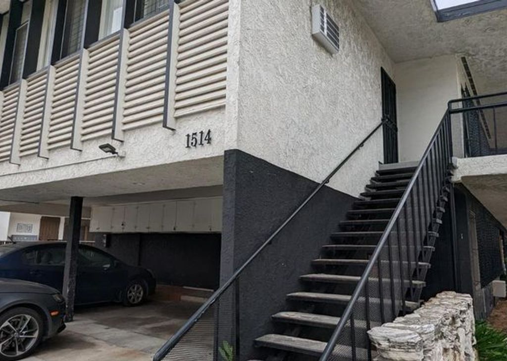 property for rent #1