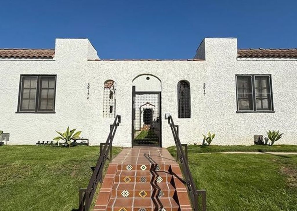 property for rent #1